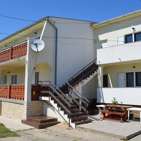 Apartments Aneva 1 บัชกา ภายนอก รูปภาพ